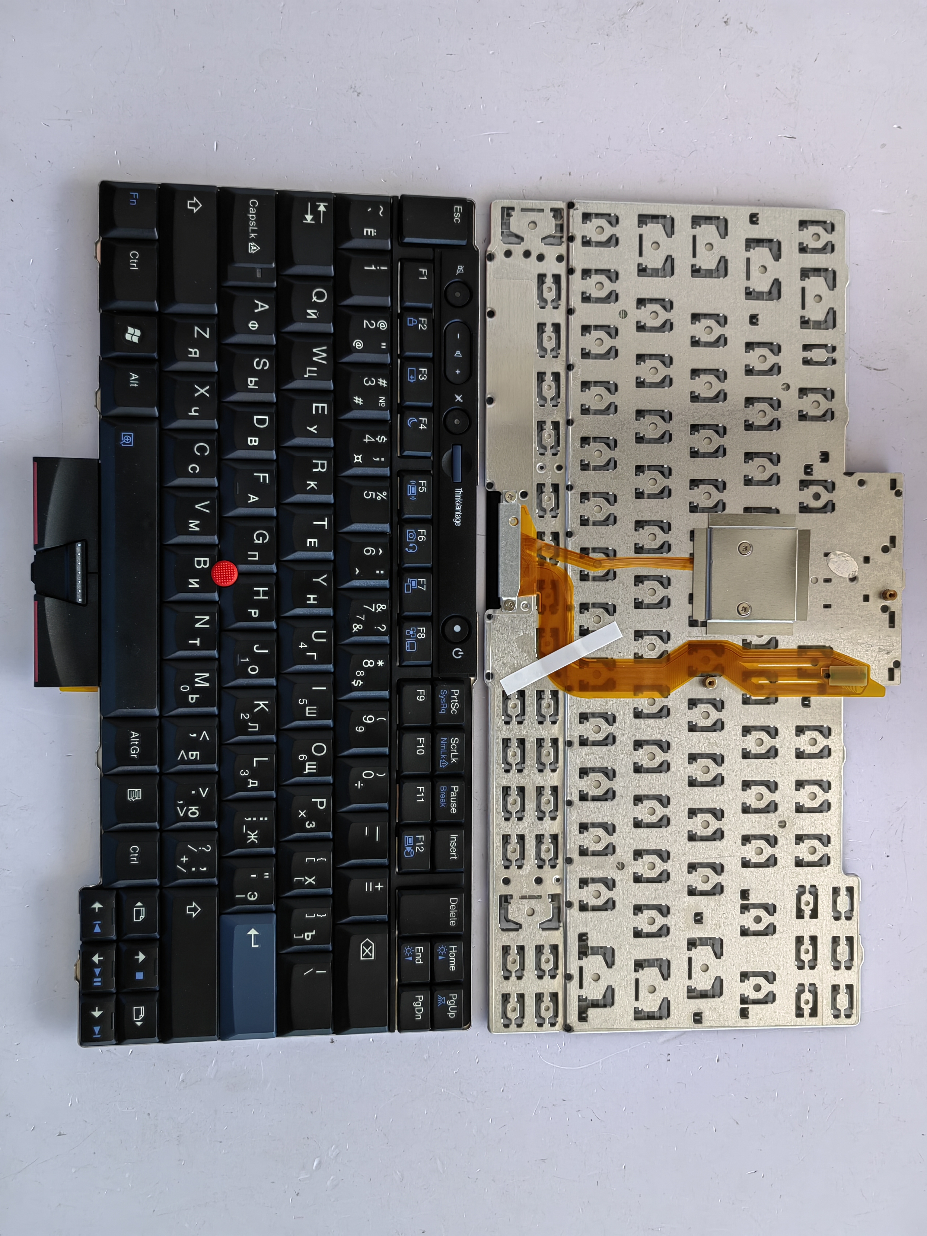 Picture of New Replacement Laptop Keyboard For IBM T410/X220/W510/T510/W520/T400S/T520 BLACK With Point (OEM) RU Layout